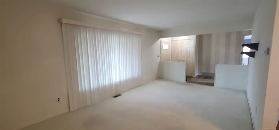 34733 Fargo DR, Sterling Heights, MI 48312 - #2