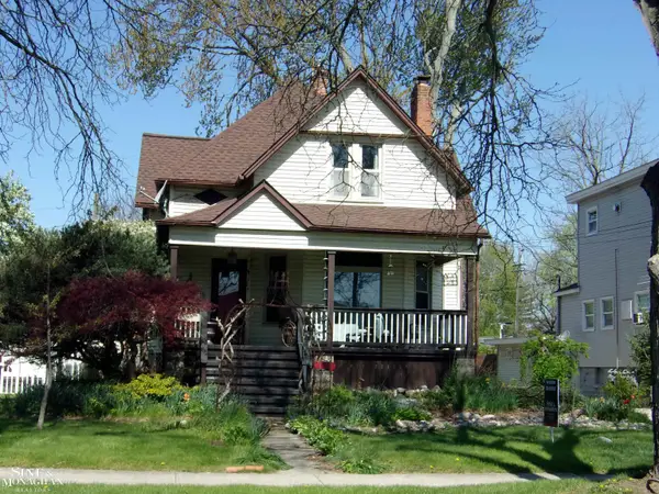 1713 St Clair River DR, Algonac, MI 48001