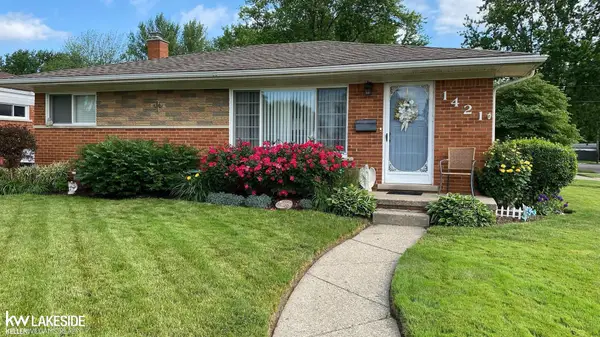 1421 Beaupre AVE, MadisonHeights, MI 48071