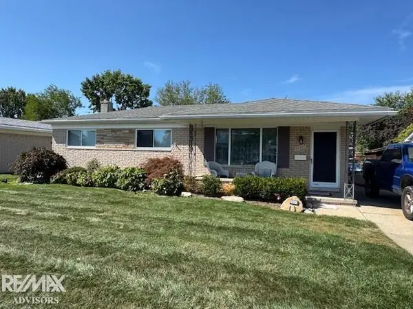 30607 Glenwood CIR, Warren, MI 48088