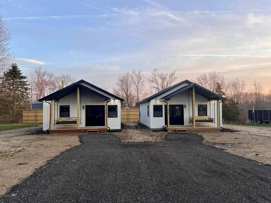 7127 Grand River AVE, Saranac, MI 48881 - #2