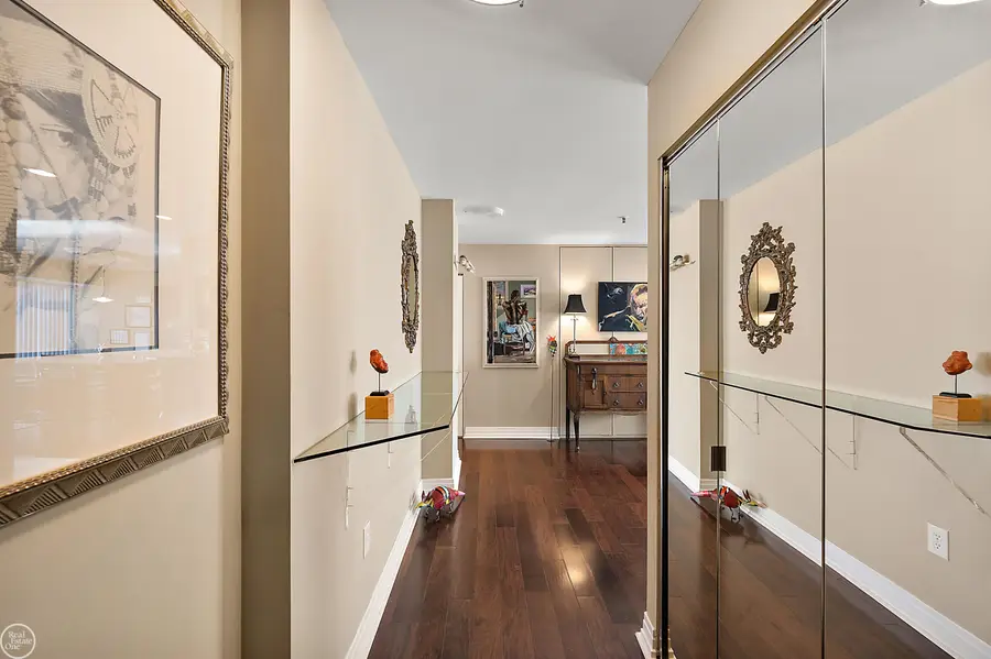 1001 W Jefferson Ave Unit 7B AVE, Detroit, MI 48226 - #3