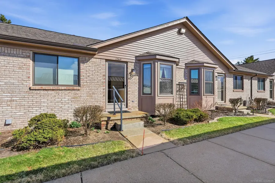 11565 Michael DR, Washington, MI 48094 - #2