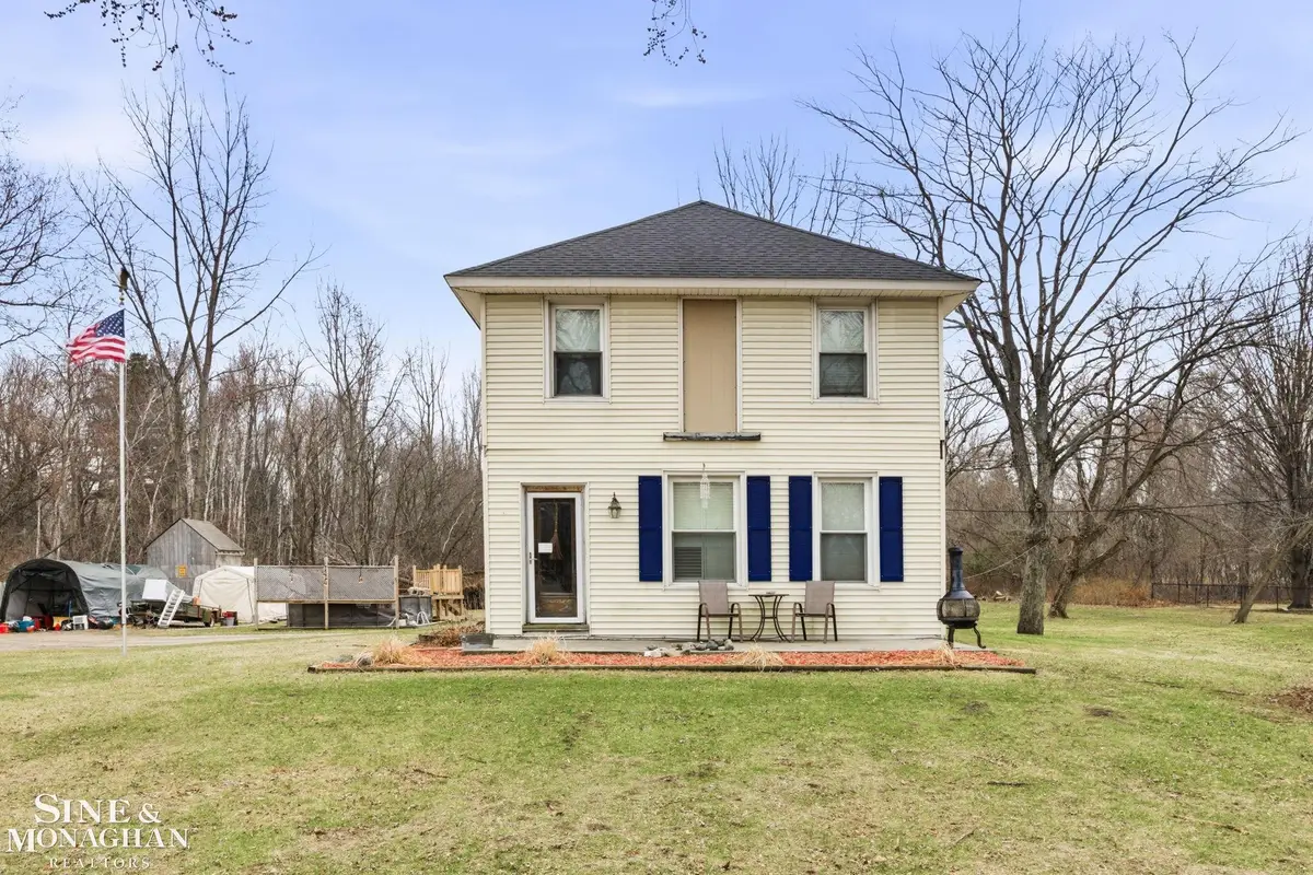 3925 W Water ST, Port Huron, MI 48060 - #1