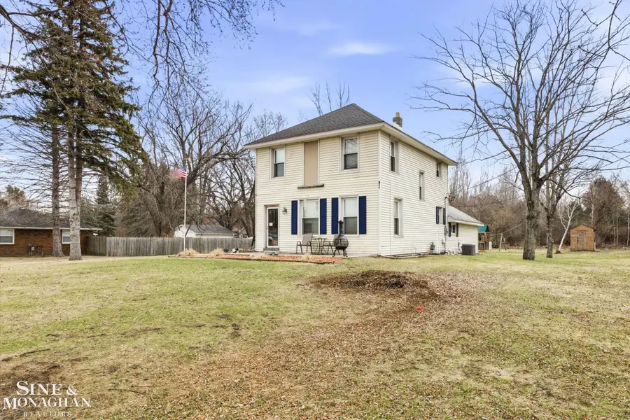 3925 W Water ST, Port Huron, MI 48060 - #2