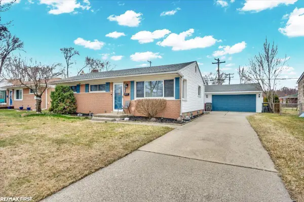 21025 Wakefield ST, ClintonTownship, MI 48035