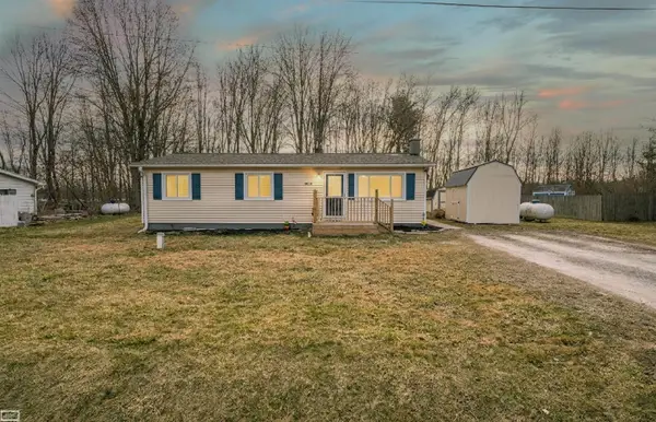 1040 Mayer RD, Kimball, MI 48074