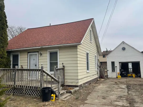 46440 Jefferson RD, Chesterfield, MI 48047