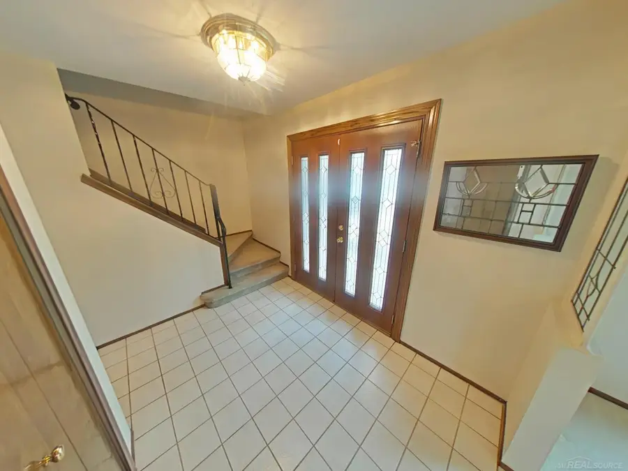 15801 Van Meter DR, Macomb, MI 48044 - #2