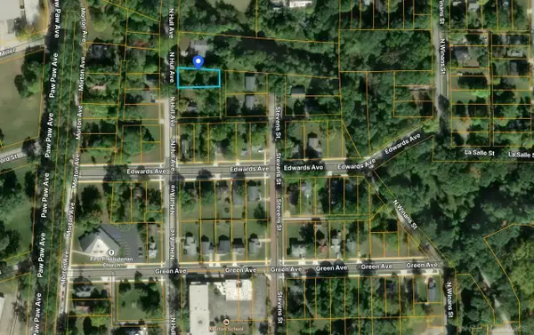 381 N Hull AVE, BentonHarbor, MI 49022