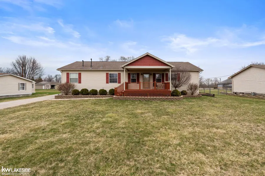 62538 Linda DR, Ray, MI 48096 - #2