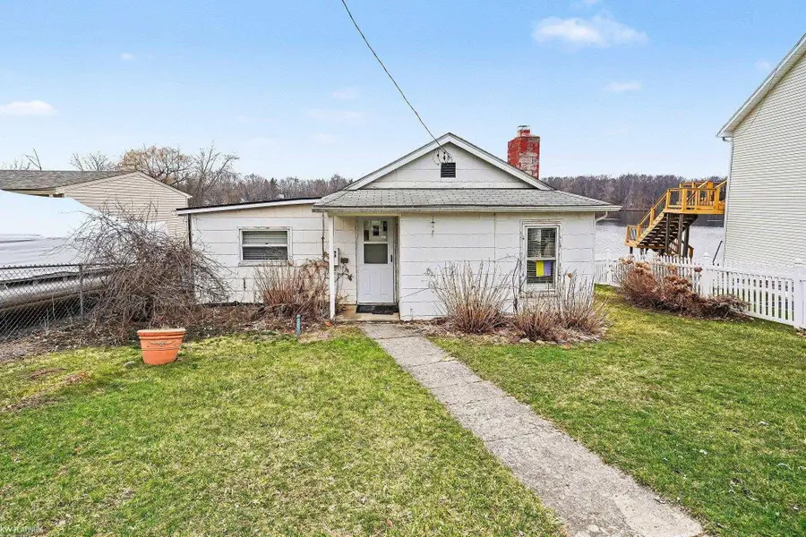 5990 Anglers DR, Ortonville, MI 48462 - #2