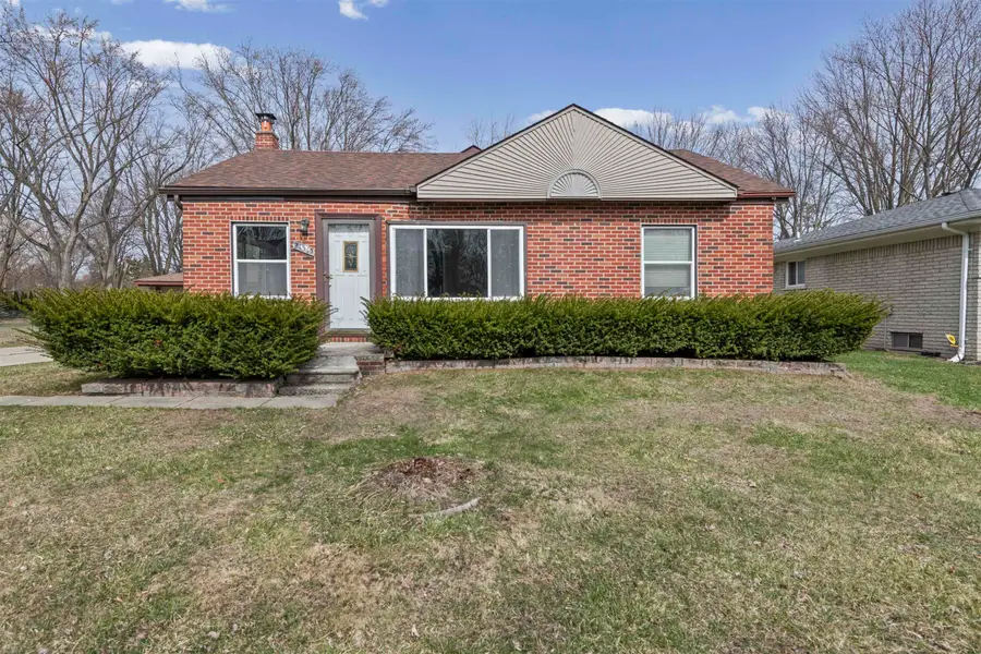 26595 Hickler LN, Harrison Township, MI 48045 - #3