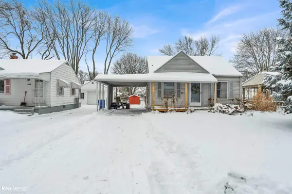 3985 Motorway DR, Waterford, MI 48328