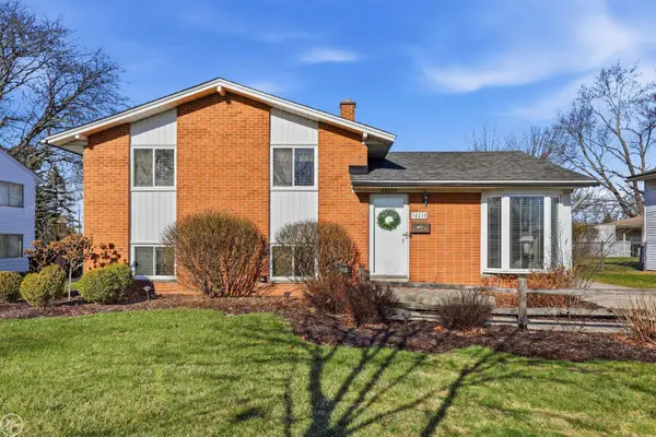 34215 Zimmer DR, SterlingHeights, MI 48310