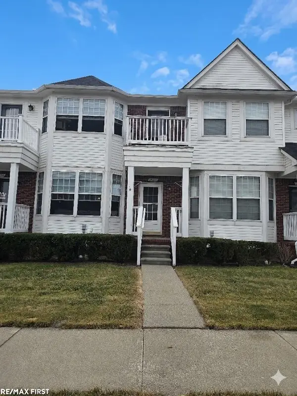 29280 Classic DR, Chesterfield, MI 48051