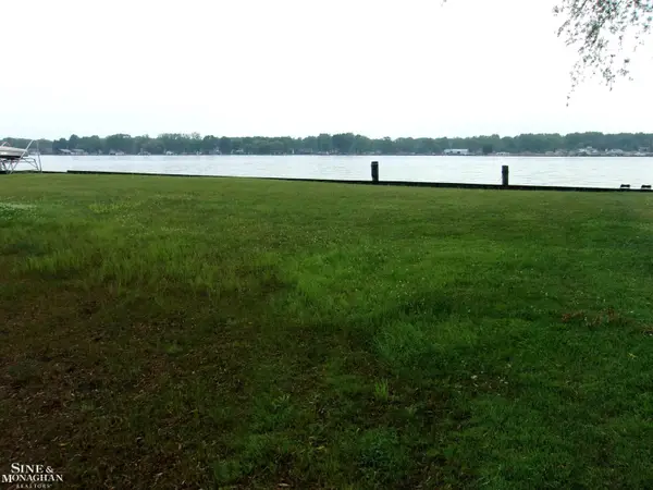 00000 N Channel DR, HarsensIsland, MI 48028