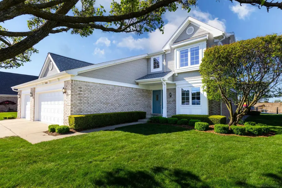 10438 St John DR, Algonac, MI 48001 - #2