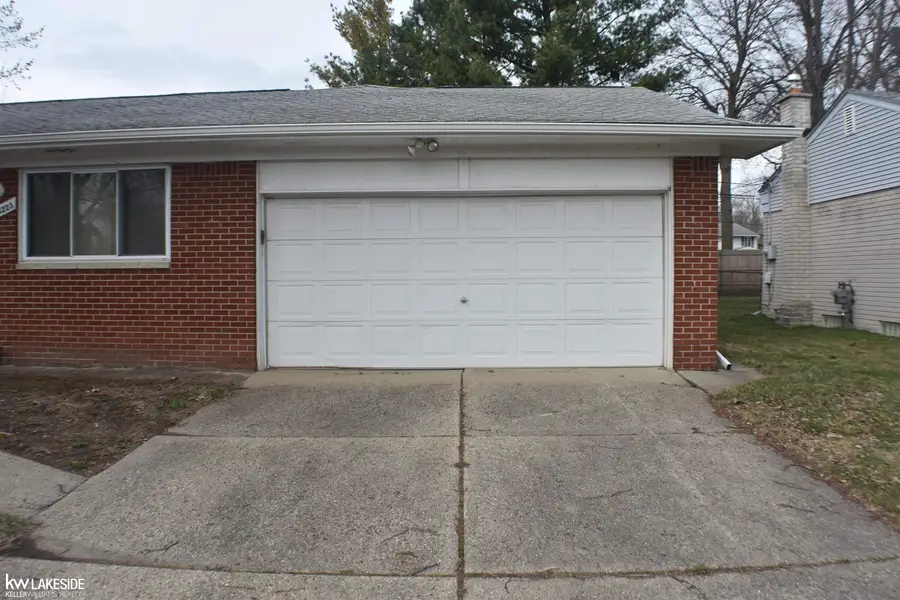 24223 RAMSGATE ST, Clinton Township, MI 48035 - #3