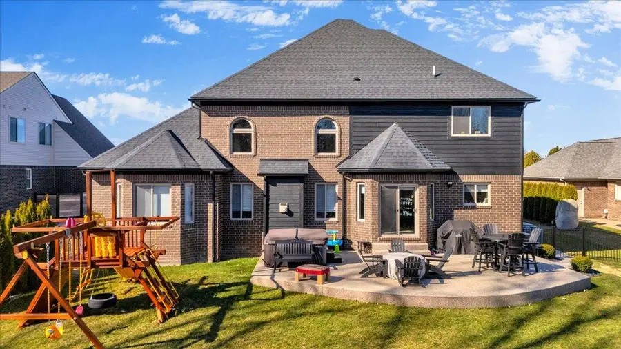 35786 Kilkenny DR, New Baltimore, MI 48047 - #2