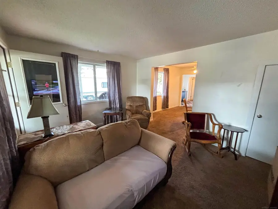 404 E Iron ST, Bessemer, MI 49911 - #3