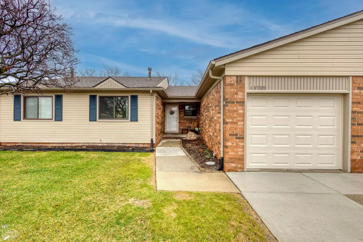 13700 Villa Pointe Dr, Warren, MI 48088 - #1