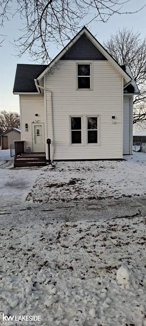 15 michigan ST, MtClemens, MI 48043