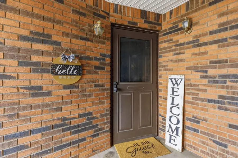 38604 Lanse Creuse ST, Harrison Township, MI 48045 - #2