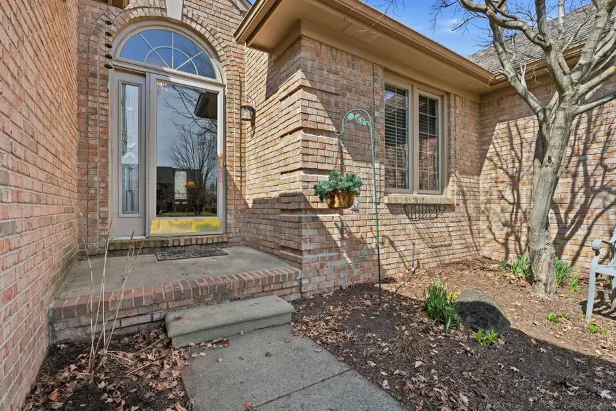 49575 Willowood DR, Macomb, MI 48044 - #3