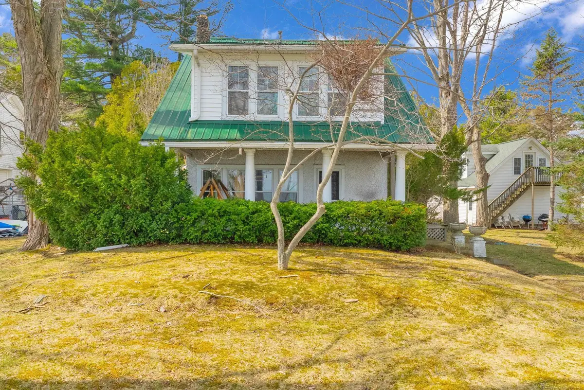 4055 Lakeshore RD, Lexington, MI 48450 - #1