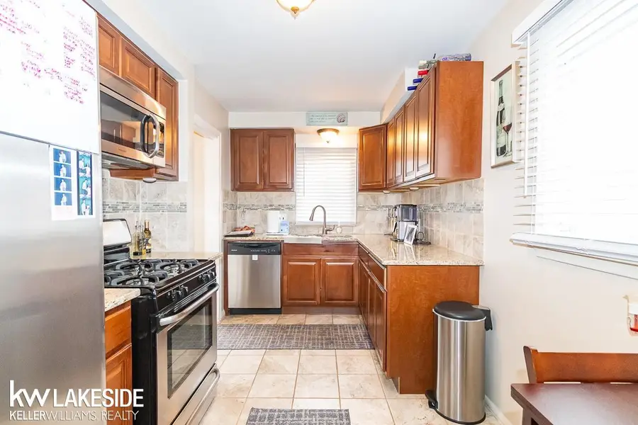 21606 Arrowhead, Saint Clair Shores, MI 48082 - #2