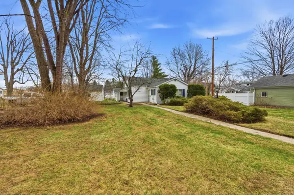 35960 Monroe ST, Richmond, MI 48062