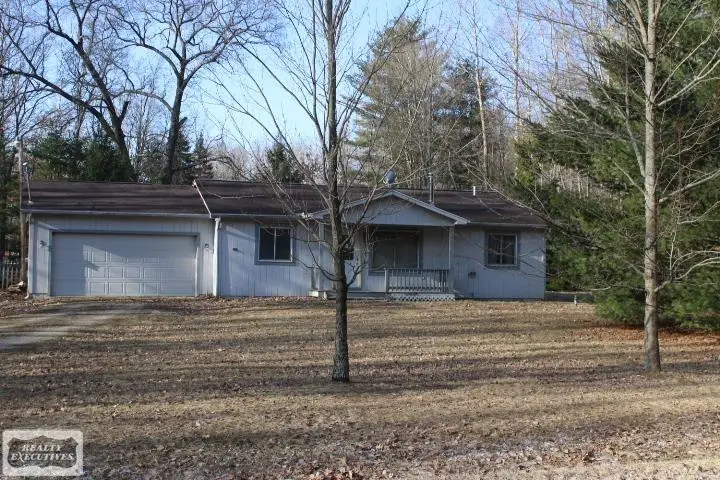 6352 White Acre RD, Lake, MI 48632 - #1