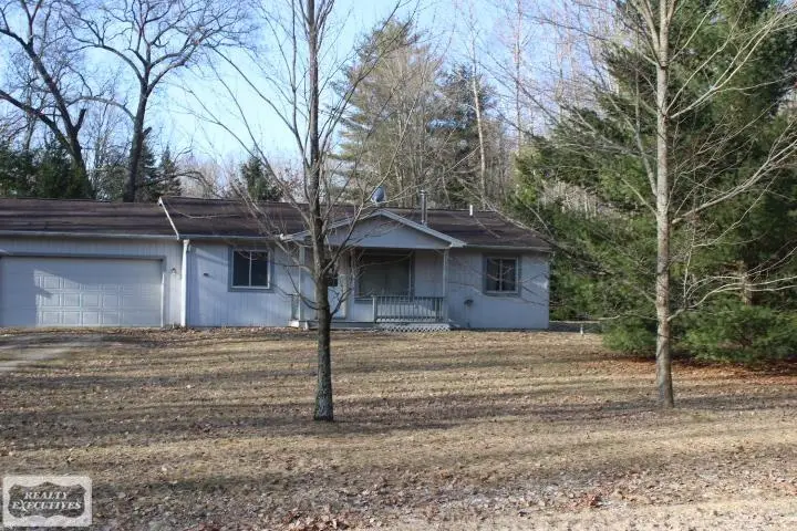 6352 White Acre RD, Lake, MI 48632 - #2