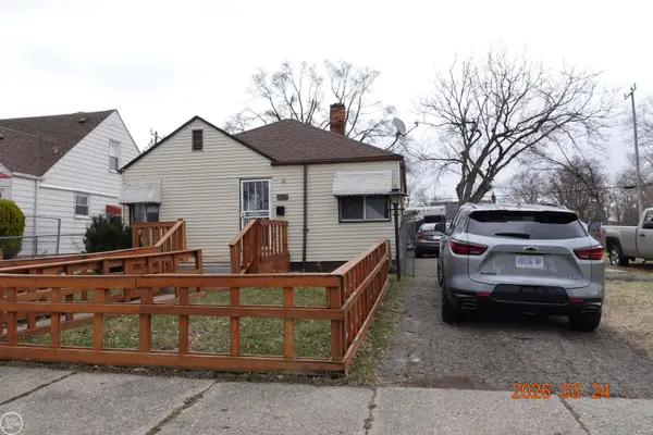 19200 Blackmoor STS, Detroit, MI 48234