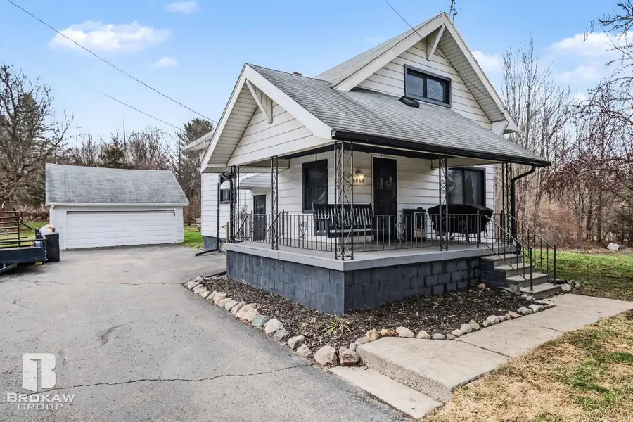 6063 N State RD, Davison, MI 48423 - #2