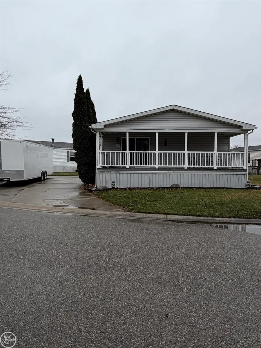 209 Oldbrook, Port Huron, MI 48060 - #2