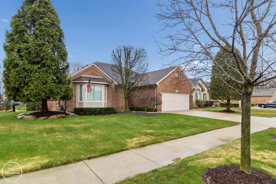 18442 London, Macomb, MI 48042 - #2