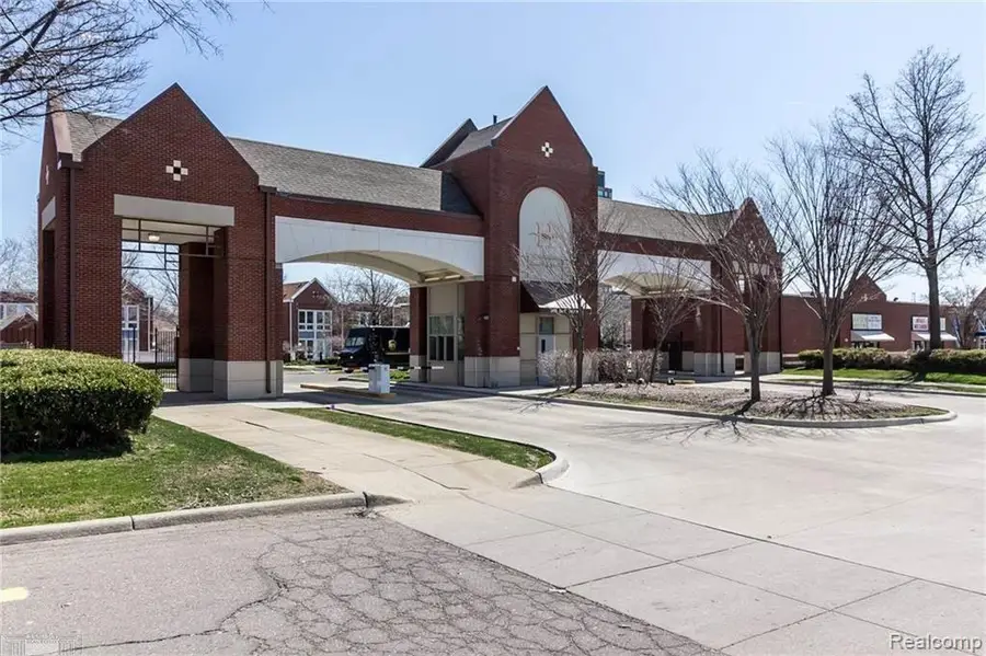 250 E Harbortown #1006 DR, Detroit, MI 48207 - #2