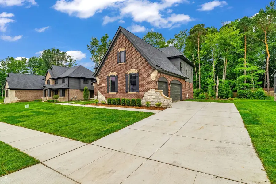 11891 Ovation CT, Shelby, MI 48315 - #3