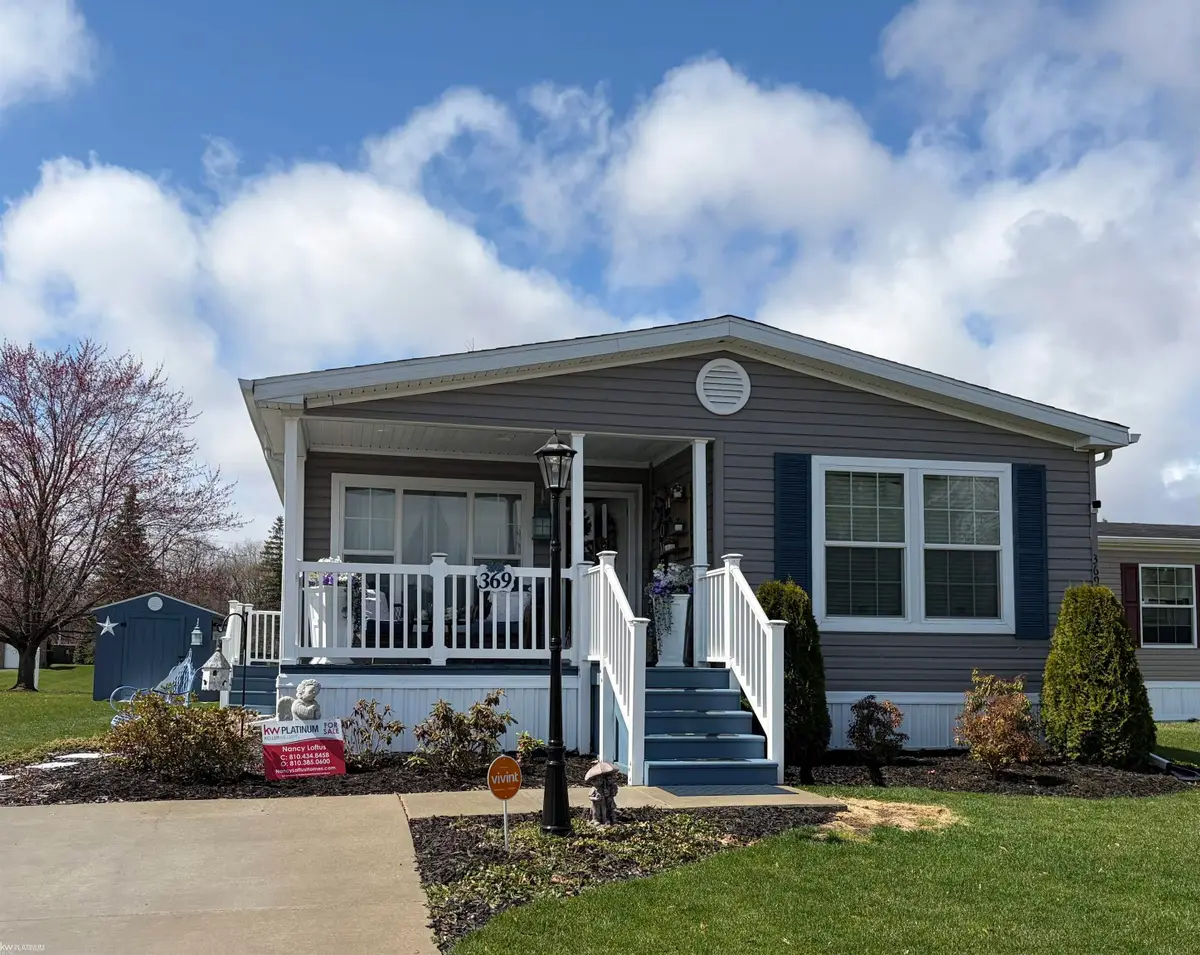 369 Red Pine DR, Flint, MI 48506 - #1