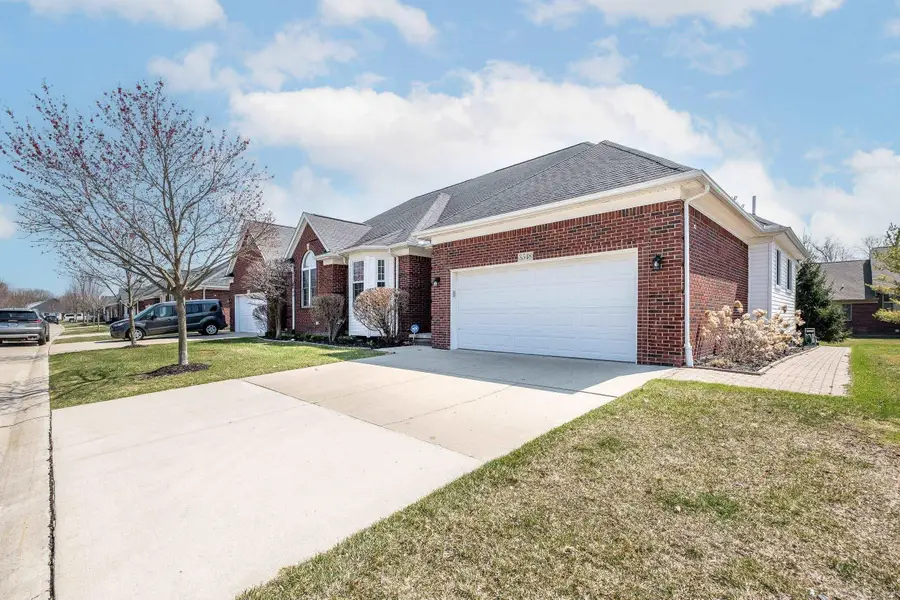 3548 POINTE DR, Sterling Heights, MI 48314 - #3