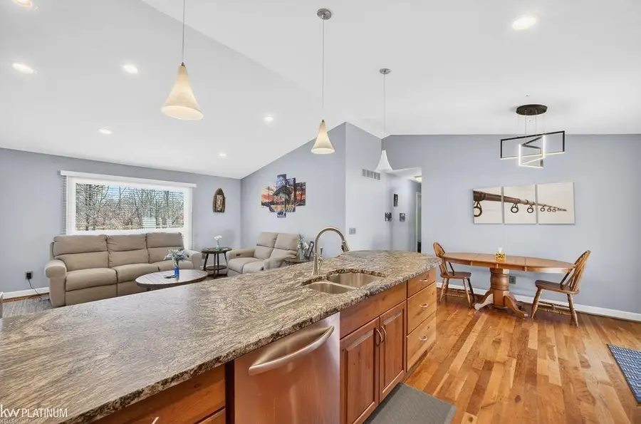 10516 Green RD, Goodrich, MI 48438 - #3