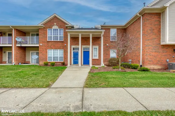 51560 Stern LN, Chesterfield, MI 48051