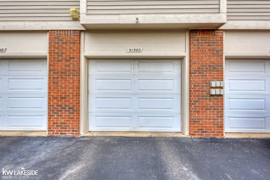 51560 Stern LN, Chesterfield, MI 48051 - #2