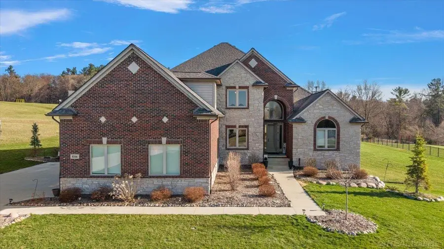 8166 Morningside DR, Romeo, MI 48065 - #2