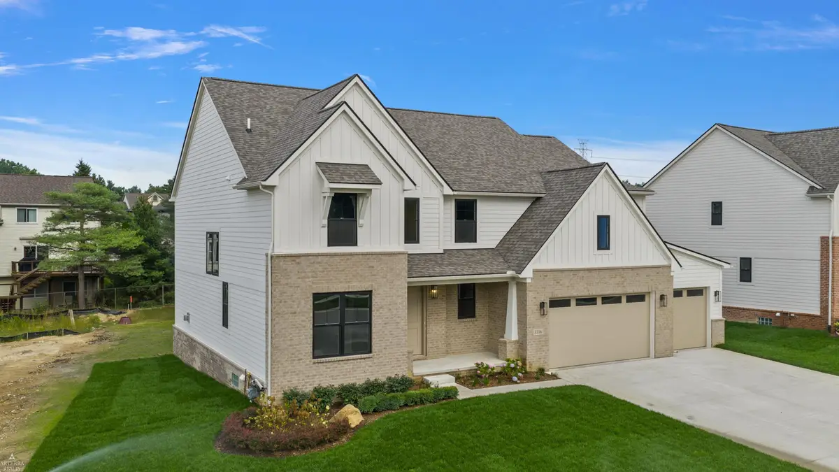 3316 Waldon Ridge ST, Orion, MI 48358 - #1