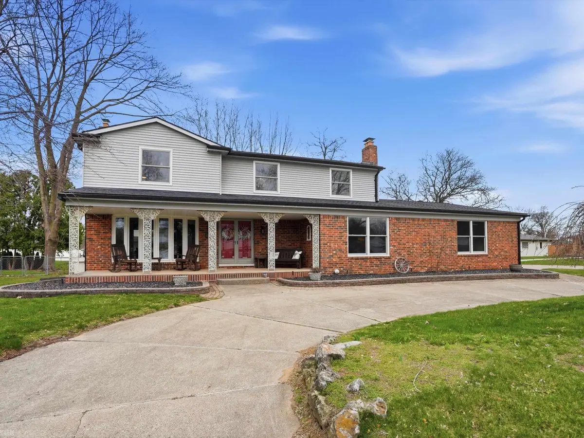 20145 Scarlet CT, Clinton, MI 48036 - #1