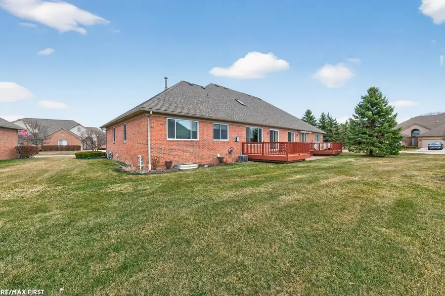 33878 Au Sable DR, Chesterfield, MI 48047 - #2