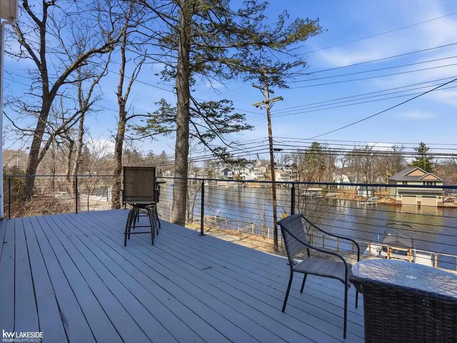 465 Heights RD, Orion, MI 48362 - #3